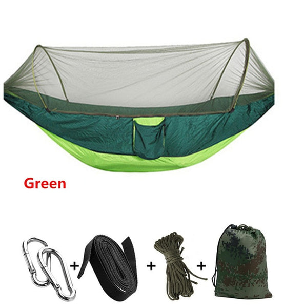 Automatic unfolding hammock ultralight parachute
