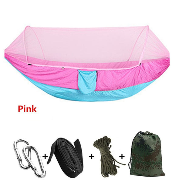Automatic unfolding hammock ultralight parachute