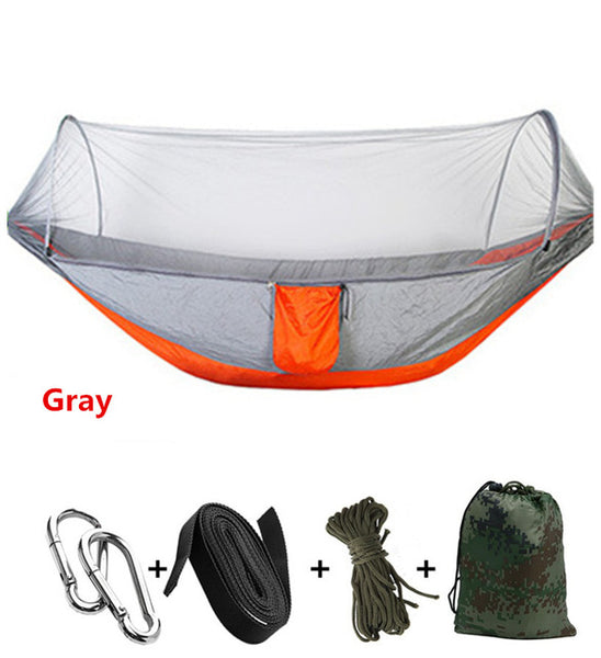 Automatic unfolding hammock ultralight parachute